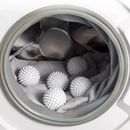 Efficient Anti-Winding Laundry Balls for Cleaner Clothes - Dyno Pixels